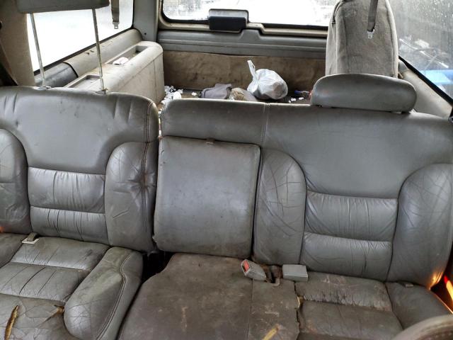 Photo 9 VIN: 1GNFK16R3VJ354359 - CHEVROLET SUBURBAN 