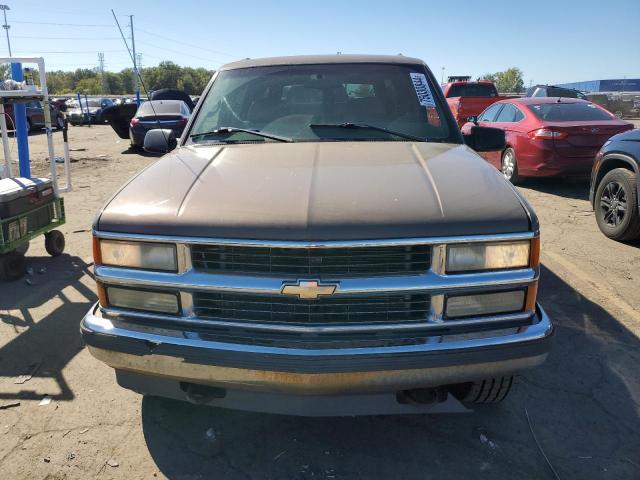 Photo 4 VIN: 1GNFK16R6WJ306534 - CHEVROLET SUBURBAN 