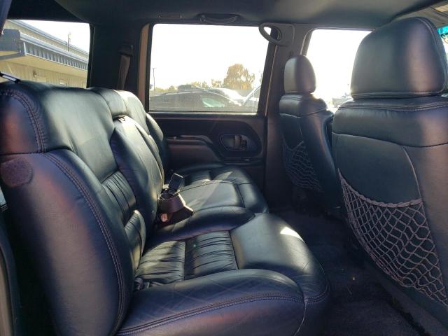 Photo 10 VIN: 1GNFK16R6XJ433690 - CHEVROLET SUBURBAN 