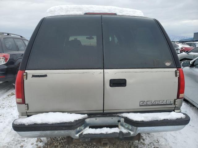 Photo 5 VIN: 1GNFK16RXXJ328490 - CHEVROLET SUBURBAN 