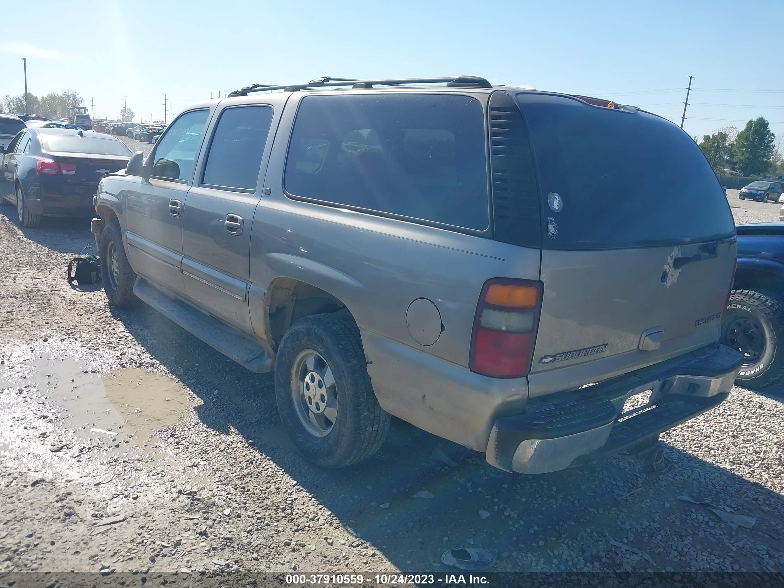 Photo 2 VIN: 1GNFK16Z02J167799 - CHEVROLET SUBURBAN 