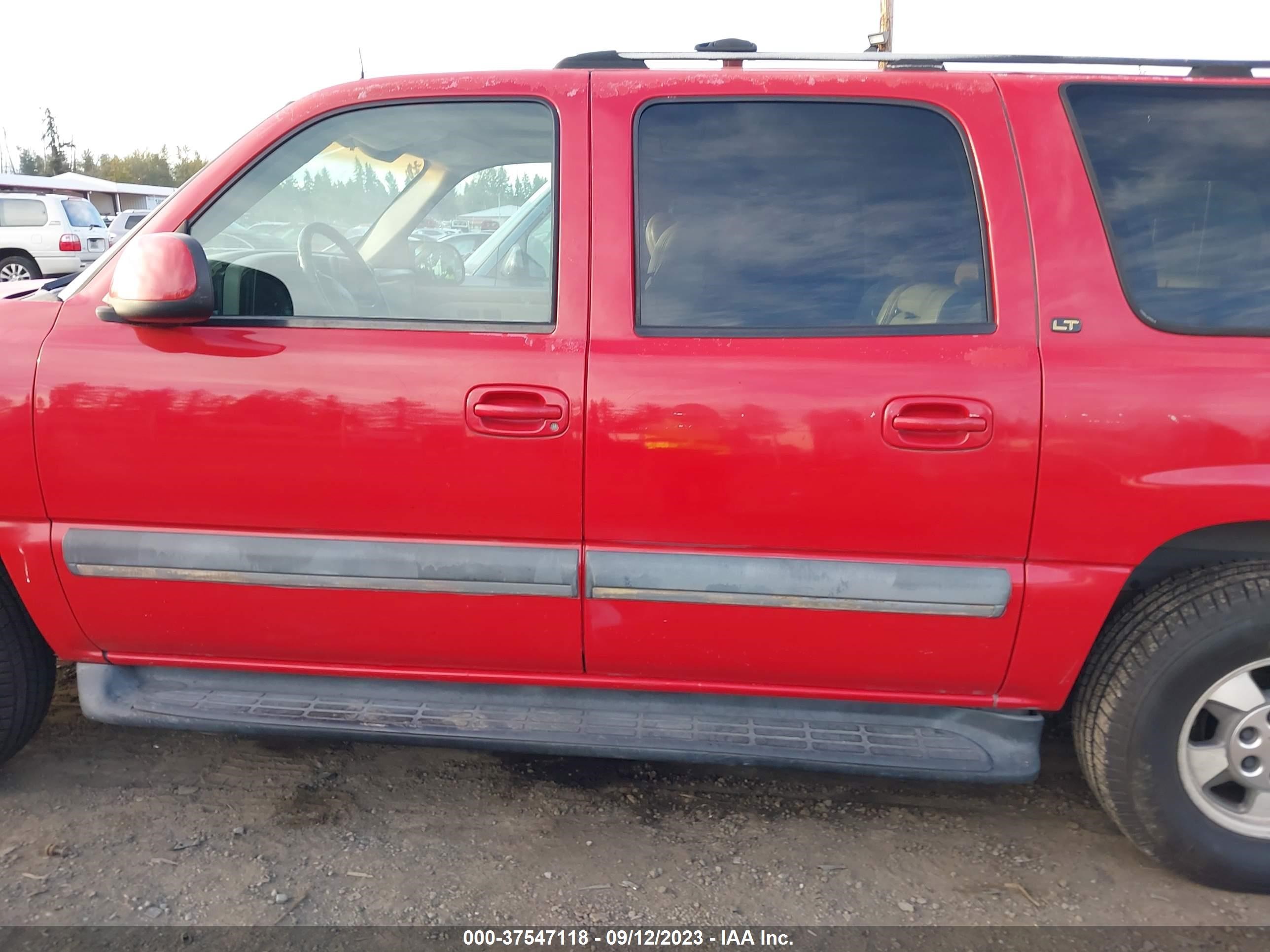 Photo 12 VIN: 1GNFK16Z22J136179 - CHEVROLET SUBURBAN 