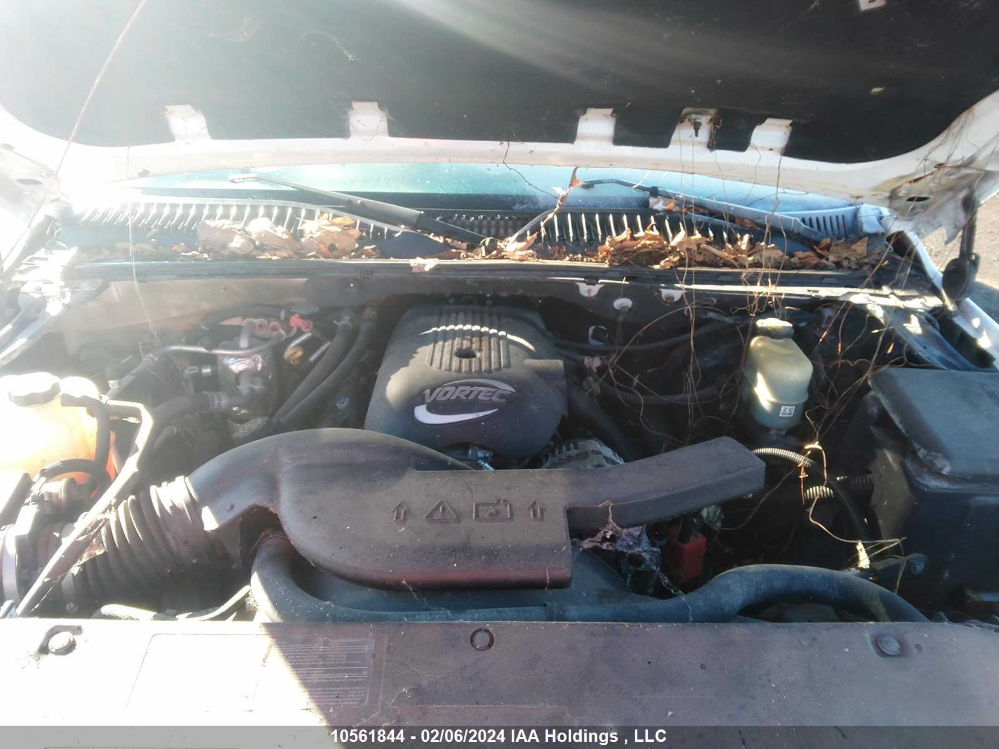 Photo 9 VIN: 1GNFK16ZX2J255291 - CHEVROLET SUBURBAN 