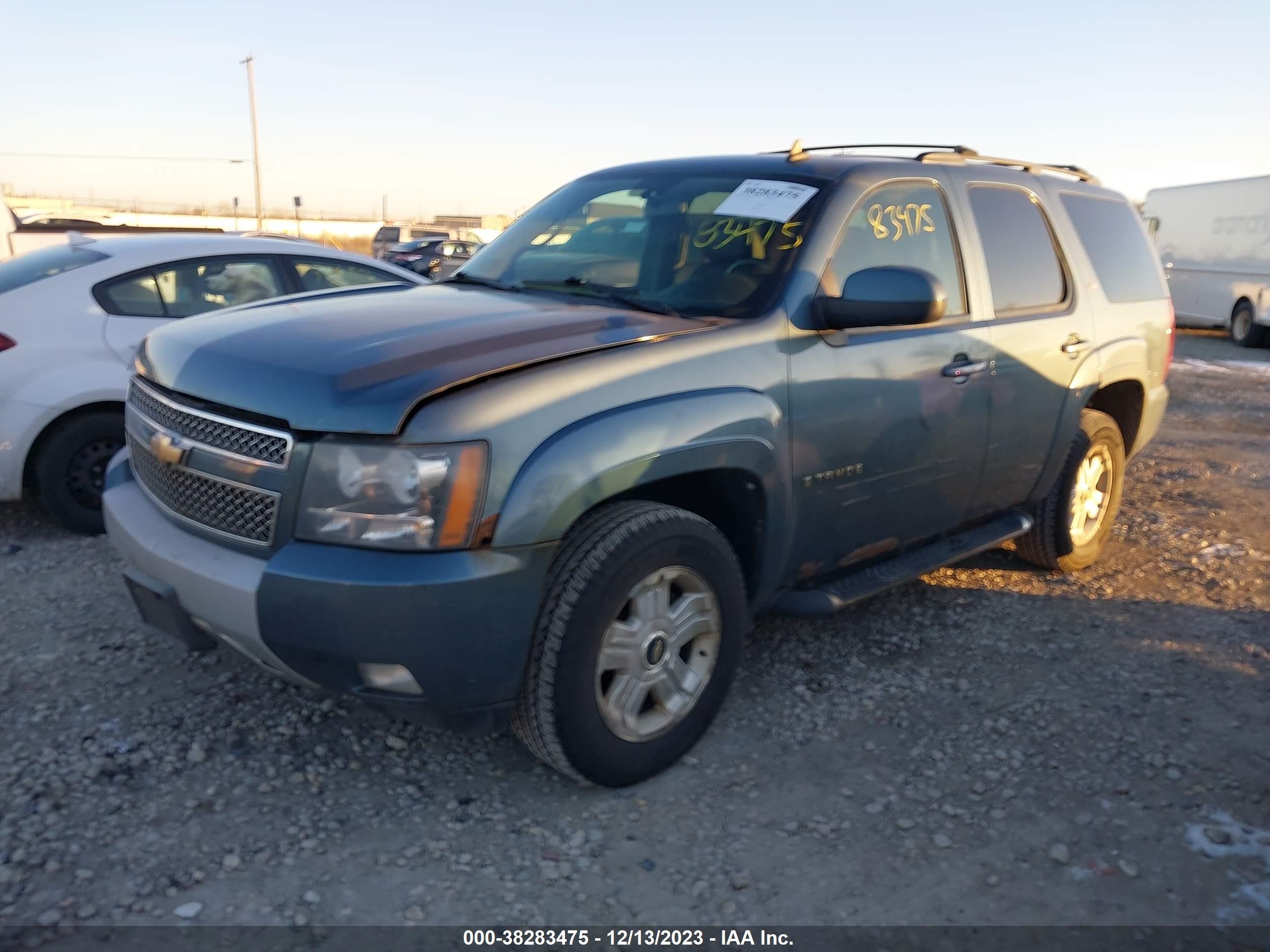 Photo 1 VIN: 1GNFK23009R215163 - CHEVROLET TAHOE 