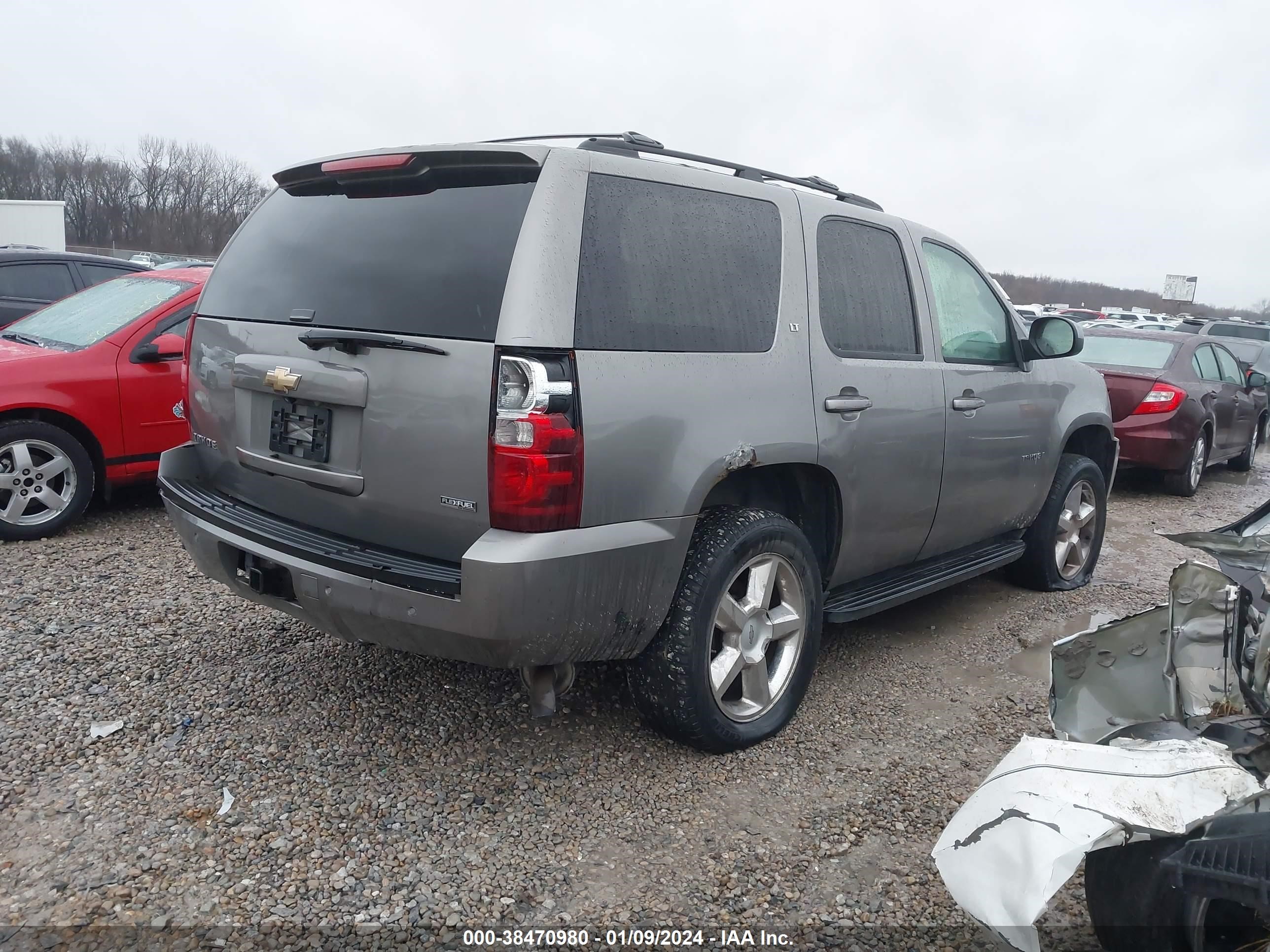 Photo 3 VIN: 1GNFK23039R219577 - CHEVROLET TAHOE 