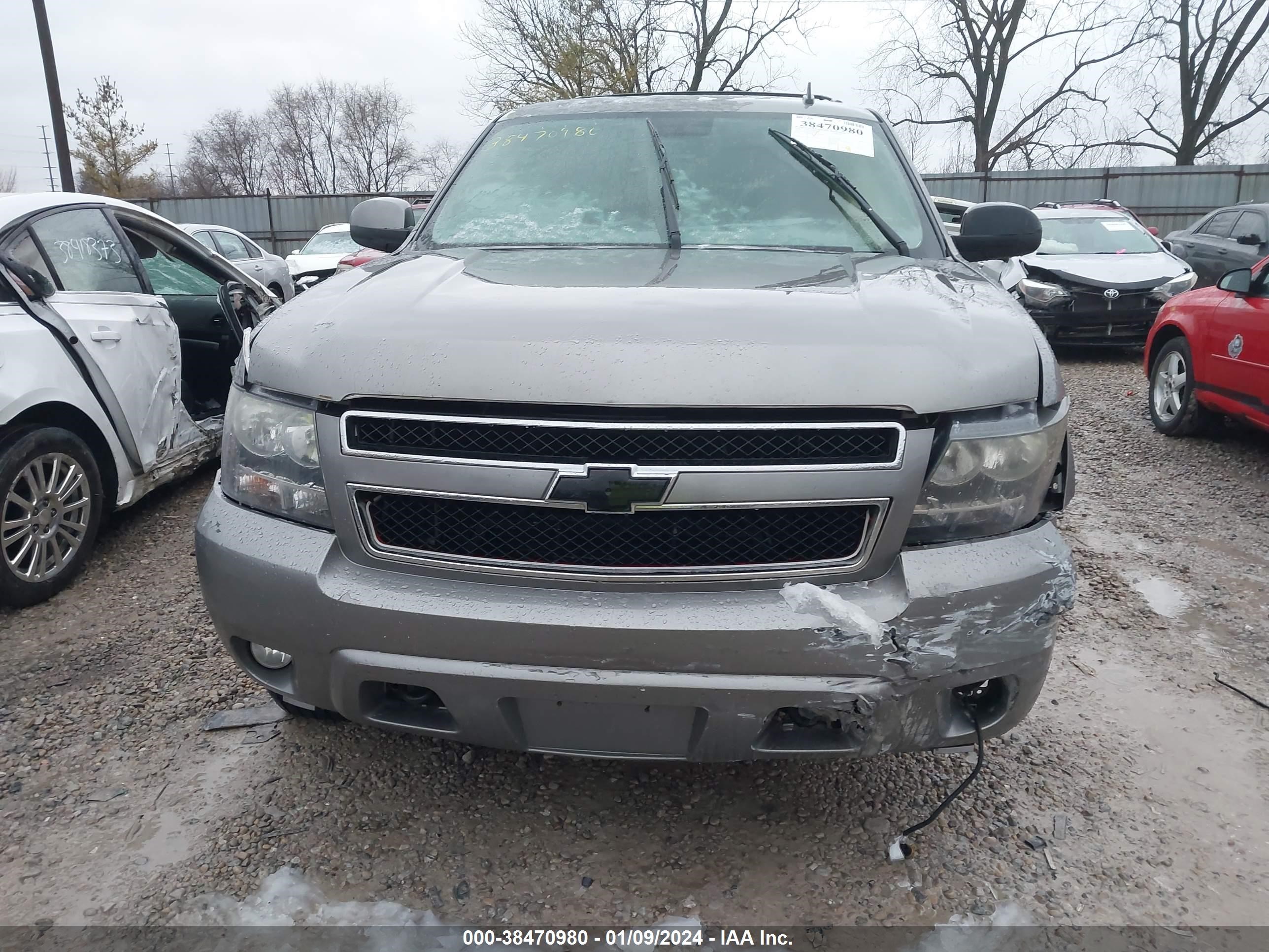 Photo 5 VIN: 1GNFK23039R219577 - CHEVROLET TAHOE 