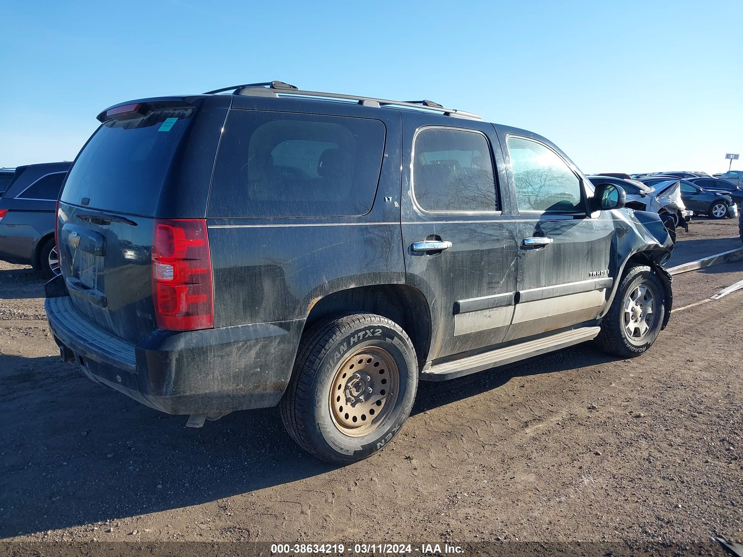 Photo 3 VIN: 1GNFK23039R231373 - CHEVROLET TAHOE 