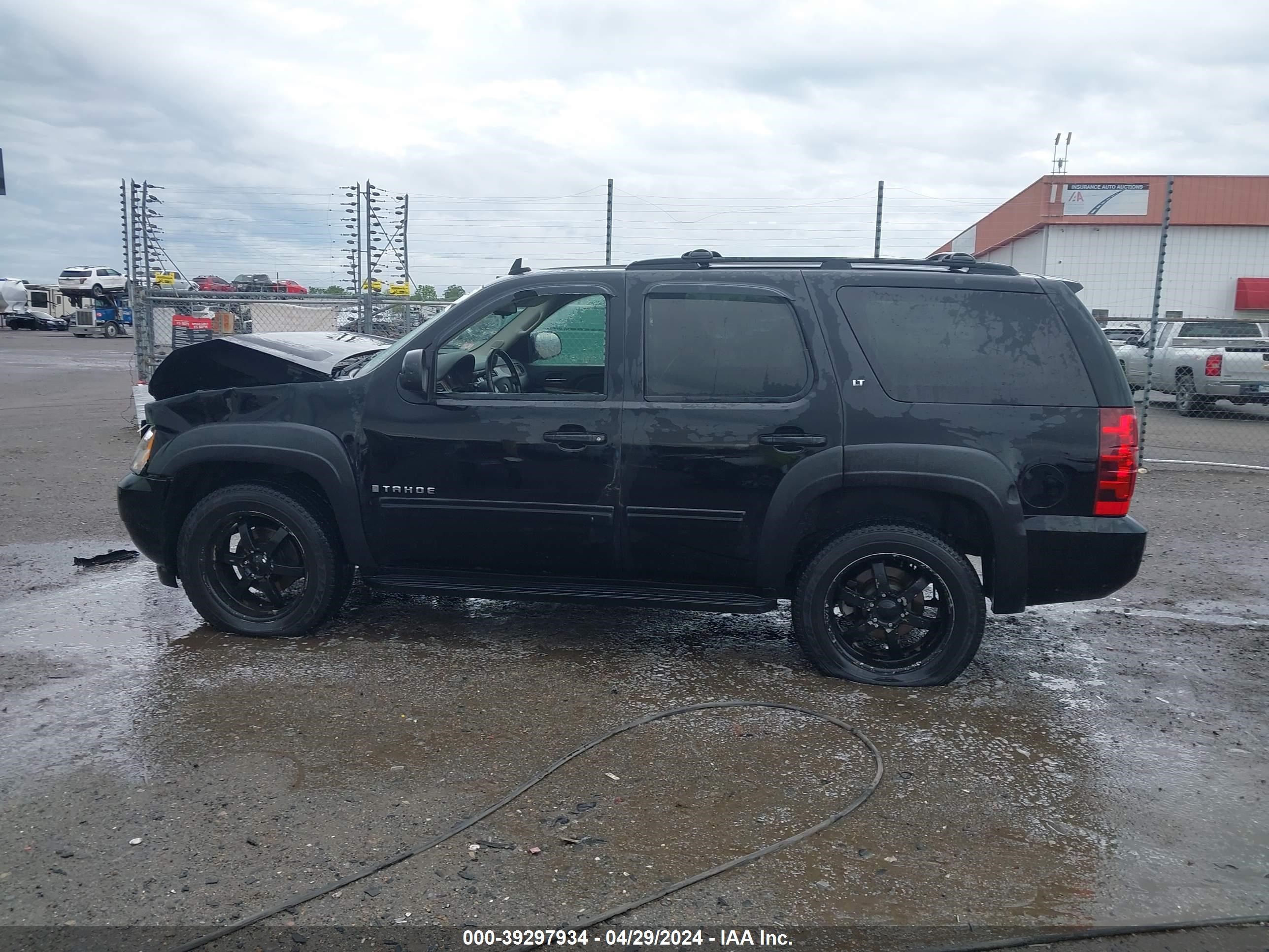 Photo 13 VIN: 1GNFK23079R246152 - CHEVROLET TAHOE 