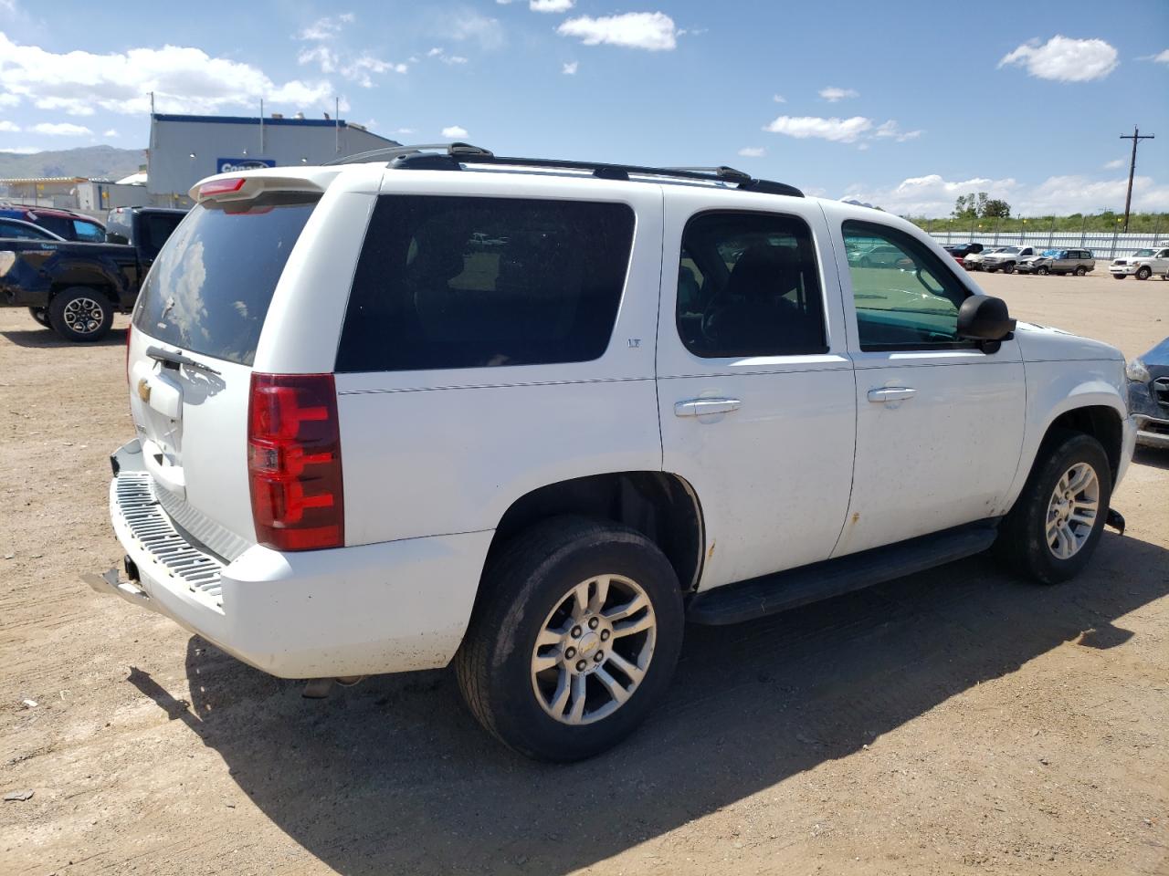 Photo 2 VIN: 1GNFK23089R227688 - CHEVROLET TAHOE 