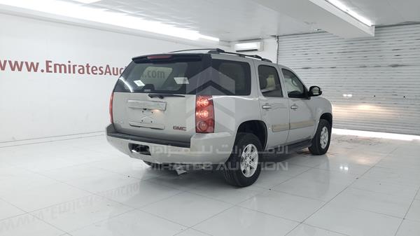 Photo 7 VIN: 1GNFK23J49R134933 - GMC YUKON 