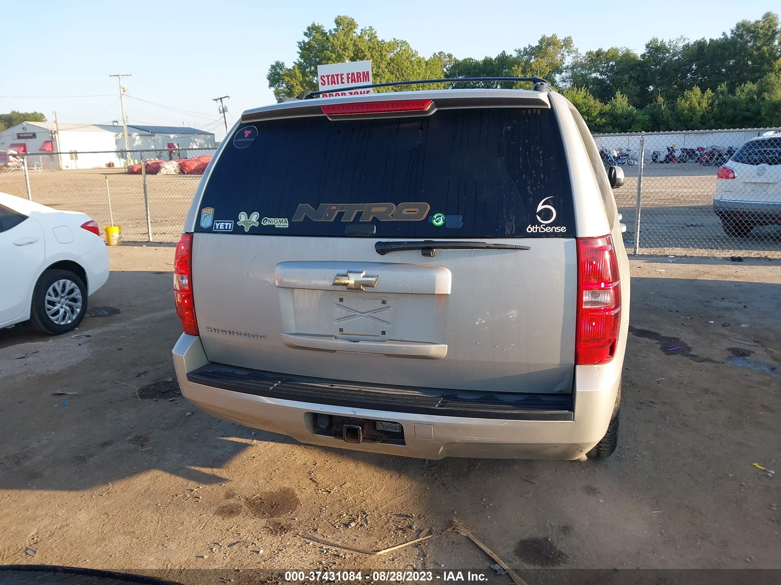 Photo 15 VIN: 1GNFK26379R271834 - CHEVROLET SUBURBAN 