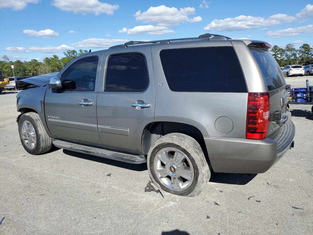 Photo 1 VIN: 1GNFK33009R261050 - CHEVROLET TAHOE 