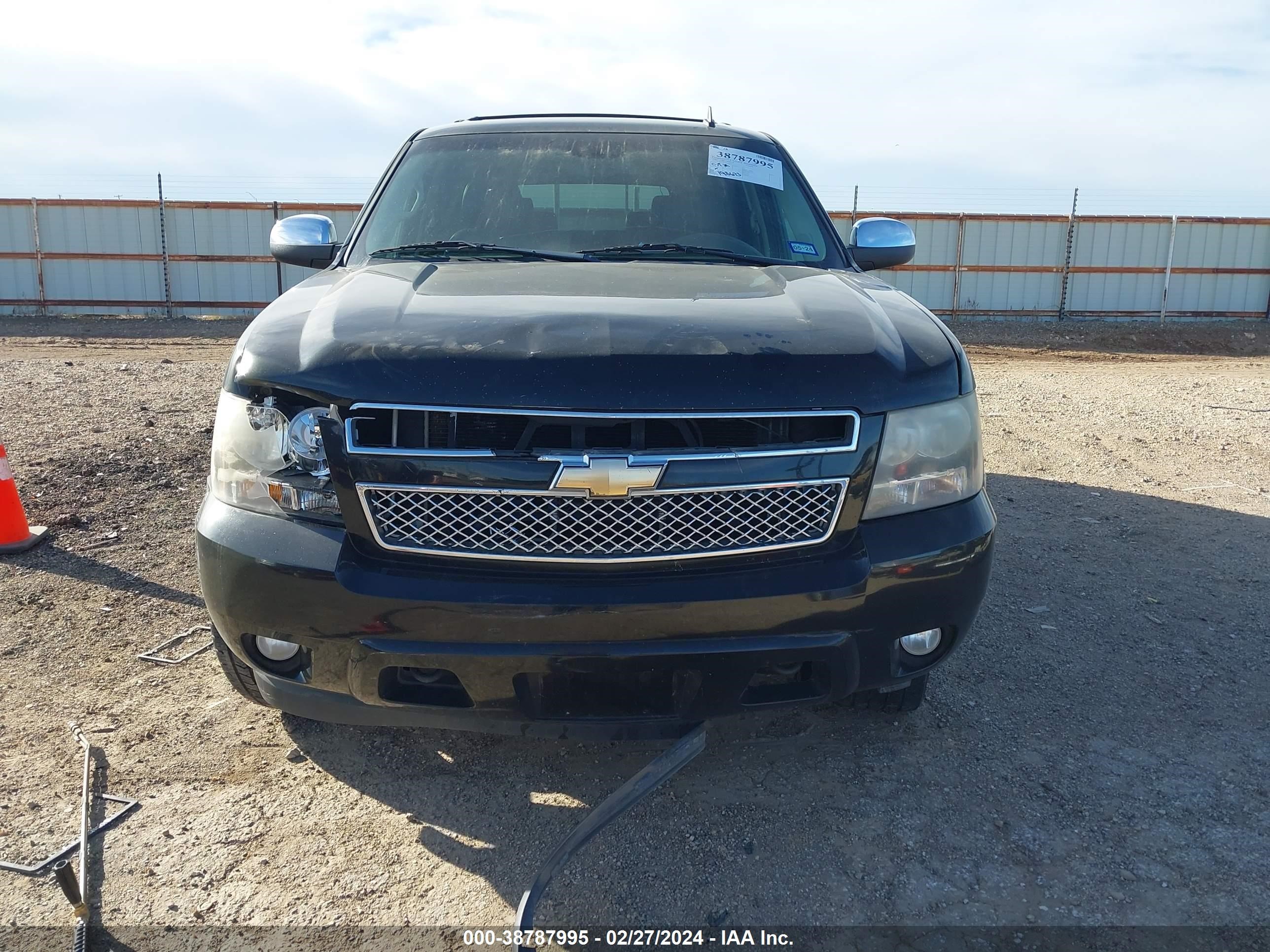 Photo 10 VIN: 1GNFK33029R128077 - CHEVROLET TAHOE 