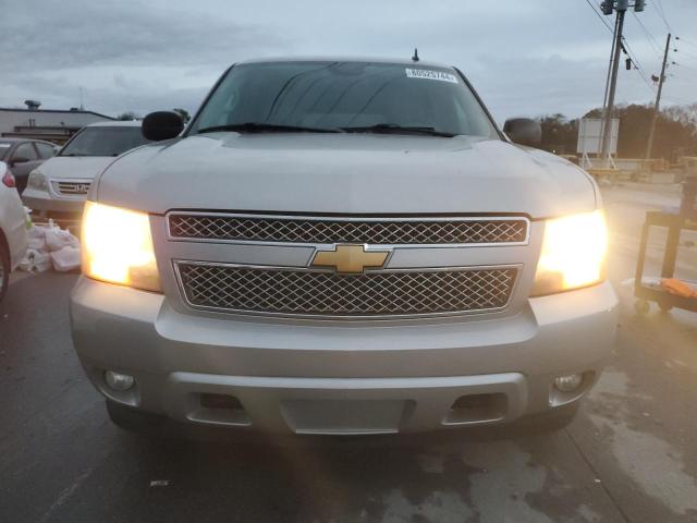 Photo 4 VIN: 1GNFK36309J110102 - CHEVROLET SUBURBAN K 