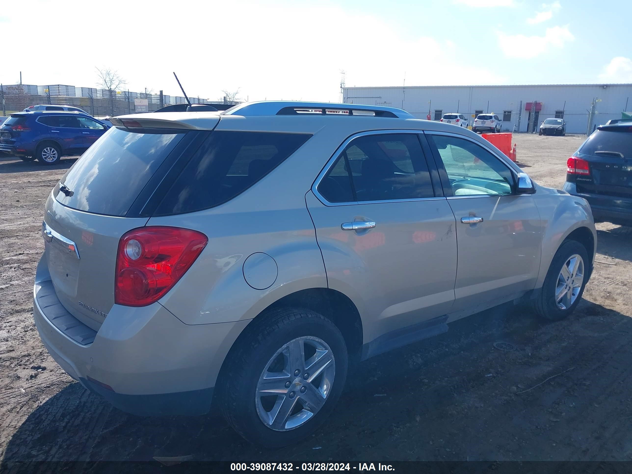 Photo 3 VIN: 1GNFLHEK2FZ141707 - CHEVROLET EQUINOX 