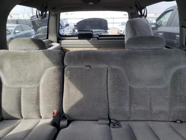 Photo 9 VIN: 1GNGK26J5TJ357023 - CHEVROLET SUBURBAN 