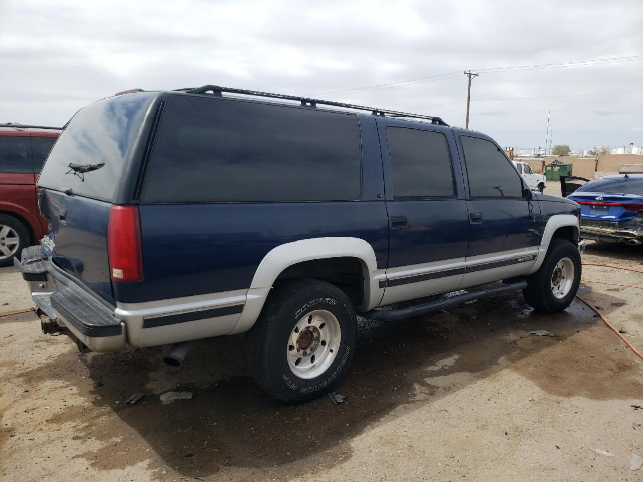 Photo 2 VIN: 1GNGK26K0SJ344719 - CHEVROLET SUBURBAN 