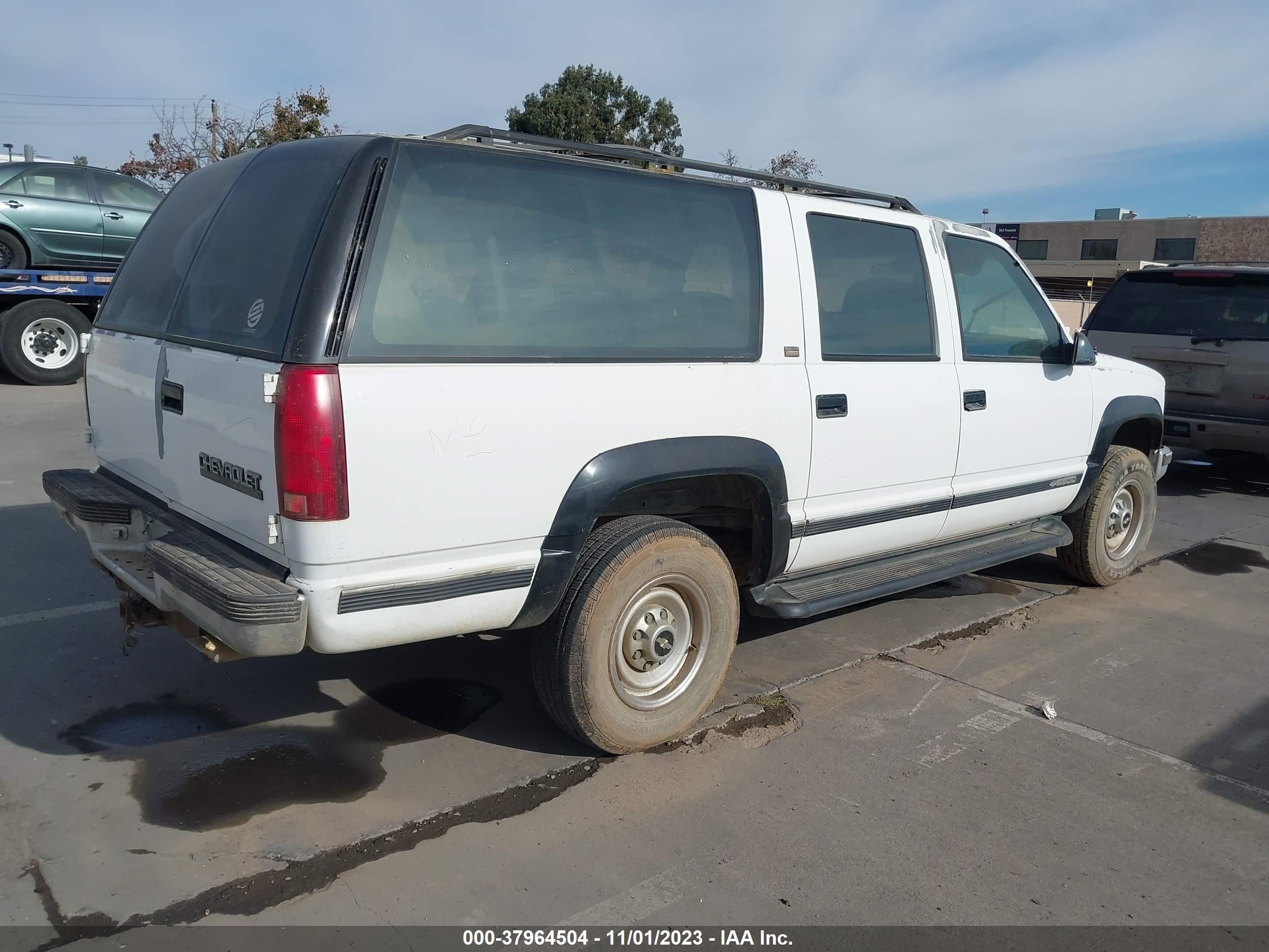 Photo 3 VIN: 1GNGK26K5PJ366903 - CHEVROLET SUBURBAN 