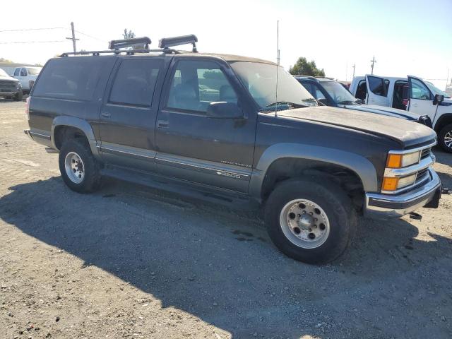 Photo 3 VIN: 1GNGK26R5XJ513945 - CHEVROLET SUBURBAN K 