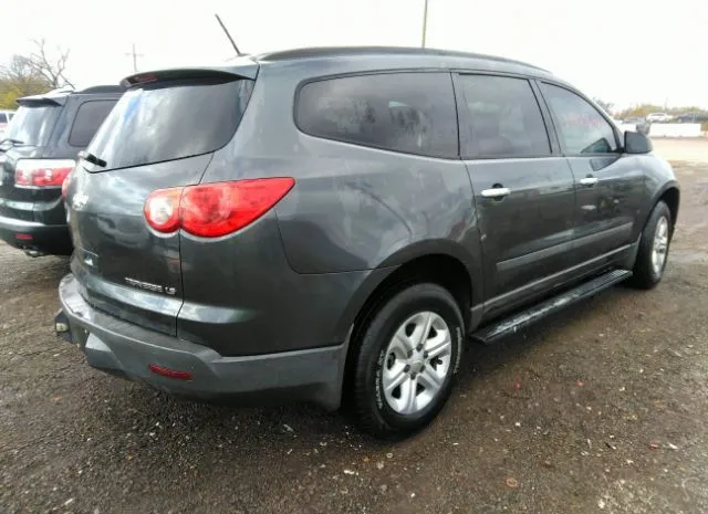 Photo 3 VIN: 1GNKREED3BJ274563 - CHEVROLET TRAVERSE L 