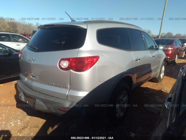 Photo 3 VIN: 1GNKREED6BJ157821 - CHEVROLET TRAVERSE 