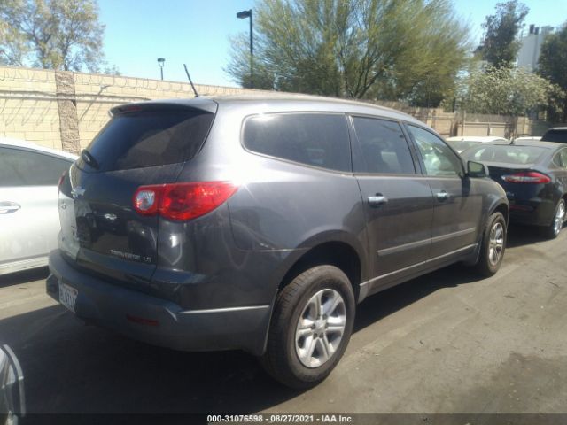 Photo 3 VIN: 1GNKRFED0BJ324664 - CHEVROLET TRAVERSE 