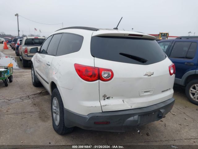 Photo 2 VIN: 1GNKRFED0CJ123963 - CHEVROLET TRAVERSE 