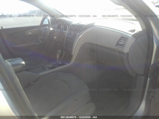 Photo 4 VIN: 1GNKRFED1CJ241357 - CHEVROLET TRAVERSE 