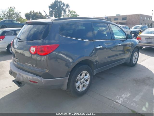 Photo 3 VIN: 1GNKRFED2CJ355755 - CHEVROLET TRAVERSE 