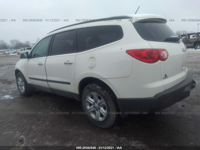 Photo 2 VIN: 1GNKRFED2CJ376752 - CHEVROLET TRAVERSE 