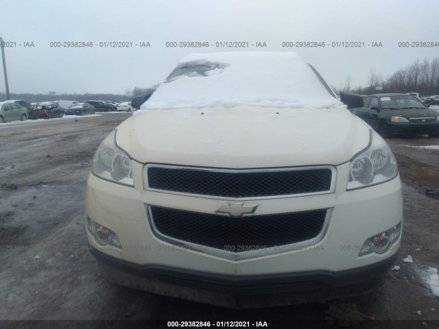 Photo 5 VIN: 1GNKRFED2CJ376752 - CHEVROLET TRAVERSE 