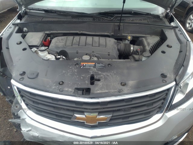 Photo 9 VIN: 1GNKRFED2HJ304568 - CHEVROLET TRAVERSE 