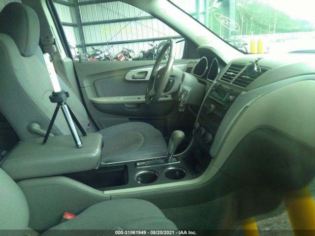 Photo 4 VIN: 1GNKRFED3BJ398659 - CHEVROLET TRAVERSE 