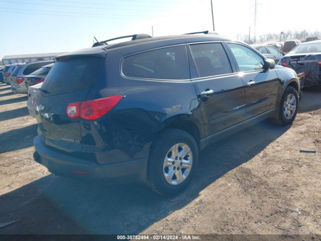 Photo 3 VIN: 1GNKRFED3CJ144399 - CHEVROLET TRAVERSE 