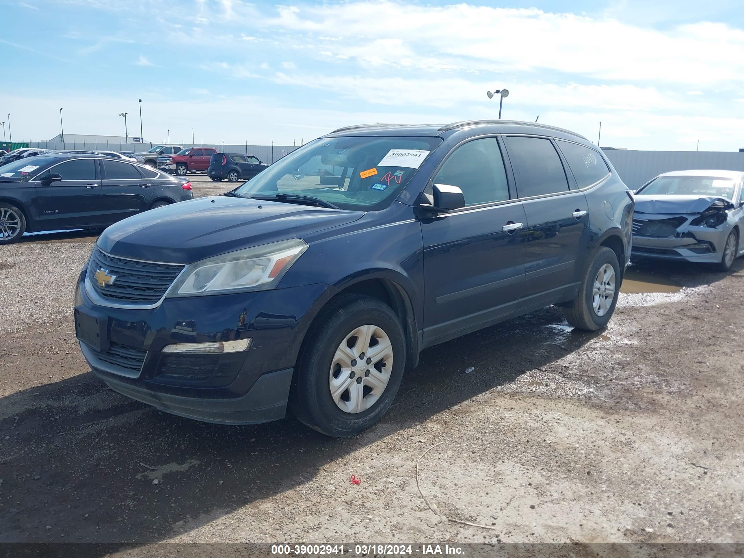 Photo 1 VIN: 1GNKRFED3FJ146299 - CHEVROLET TRAVERSE 