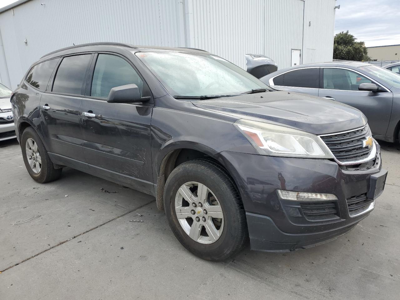 Photo 3 VIN: 1GNKRFED3FJ150403 - CHEVROLET TRAVERSE 