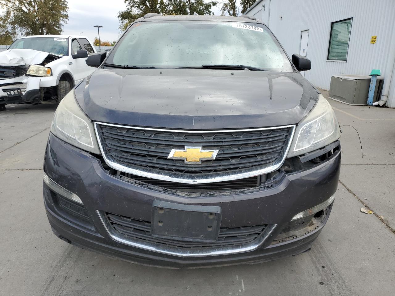 Photo 4 VIN: 1GNKRFED3FJ150403 - CHEVROLET TRAVERSE 