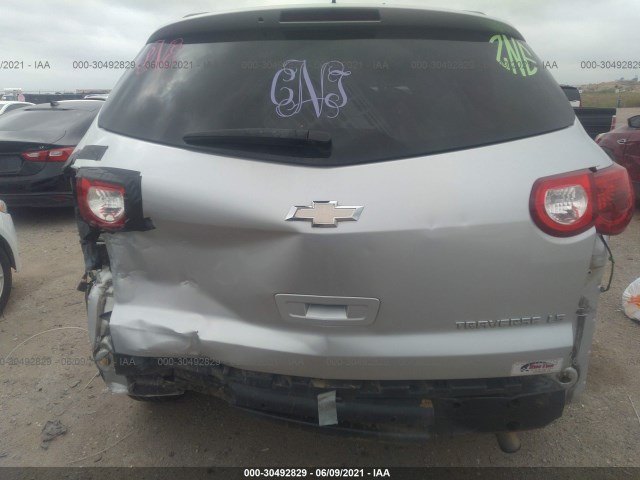 Photo 5 VIN: 1GNKRFED4CJ167321 - CHEVROLET TRAVERSE 