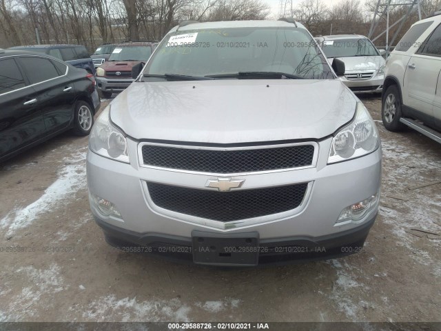 Photo 5 VIN: 1GNKRFED4CJ280962 - CHEVROLET TRAVERSE 