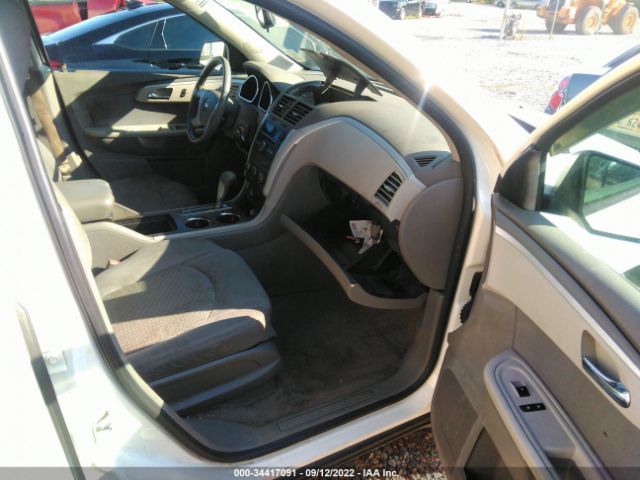 Photo 4 VIN: 1GNKRFED4CJ322286 - CHEVROLET TRAVERSE 