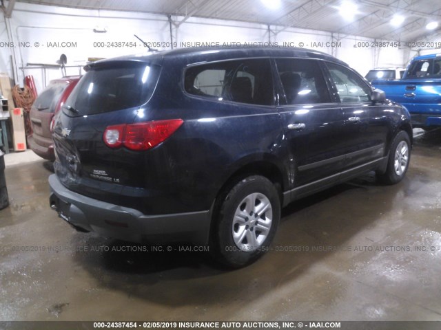 Photo 3 VIN: 1GNKRFED4CJ343476 - CHEVROLET TRAVERSE 