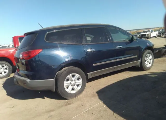 Photo 3 VIN: 1GNKRFED4CJ348483 - CHEVROLET TRAVERSE 