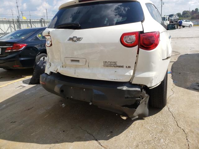 Photo 8 VIN: 1GNKRFED4CJ380253 - CHEVROLET TRAVERSE L 