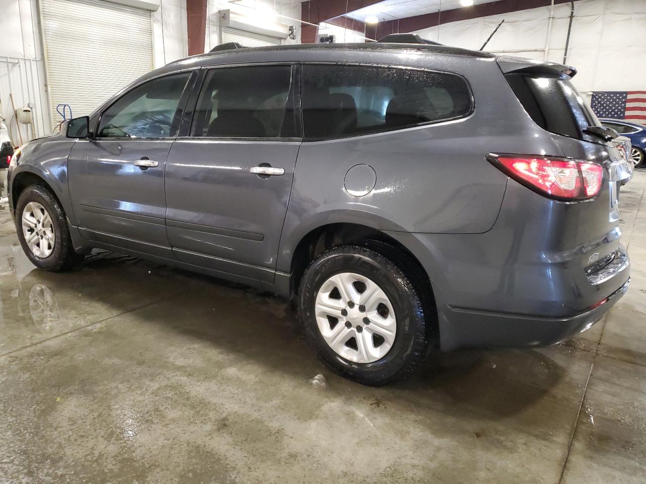 Photo 1 VIN: 1GNKRFED4EJ304213 - CHEVROLET TRAVERSE 