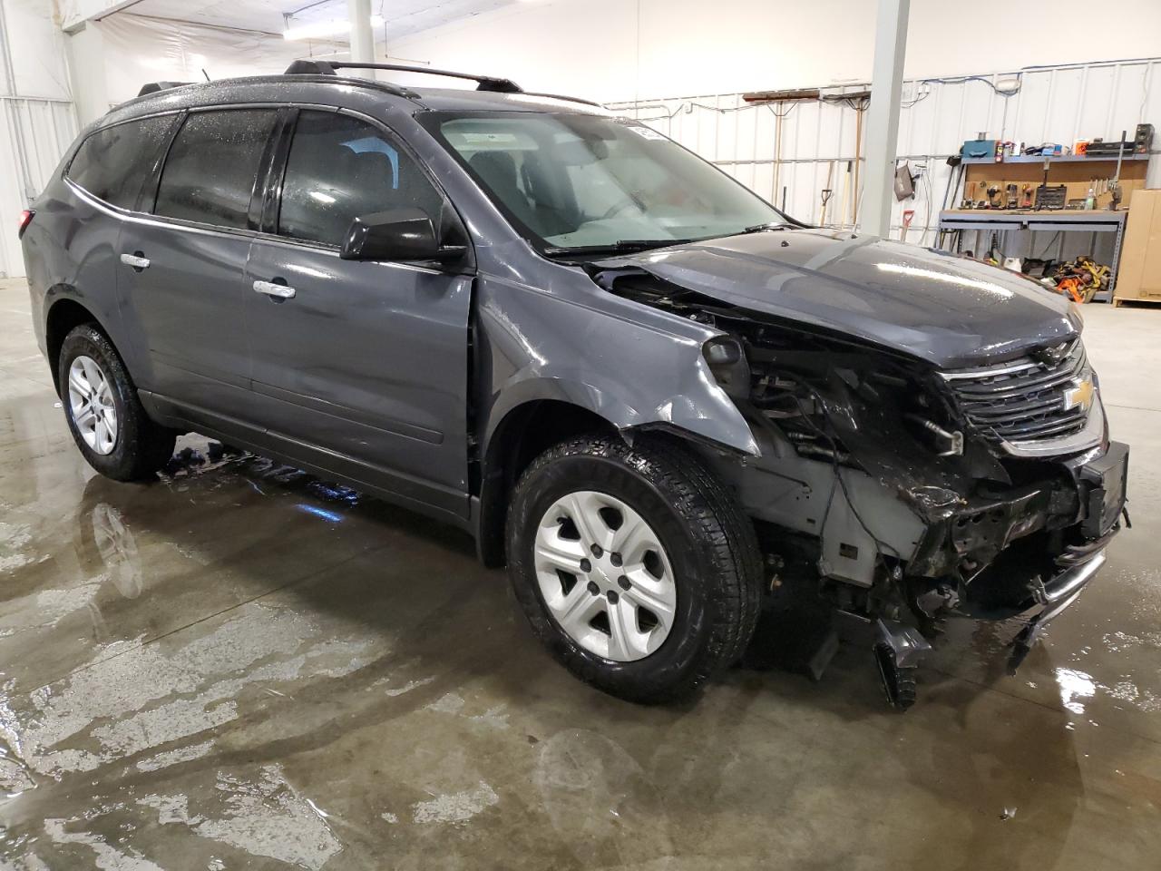 Photo 3 VIN: 1GNKRFED4EJ304213 - CHEVROLET TRAVERSE 