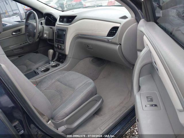 Photo 4 VIN: 1GNKRFED4FJ348116 - CHEVROLET TRAVERSE 