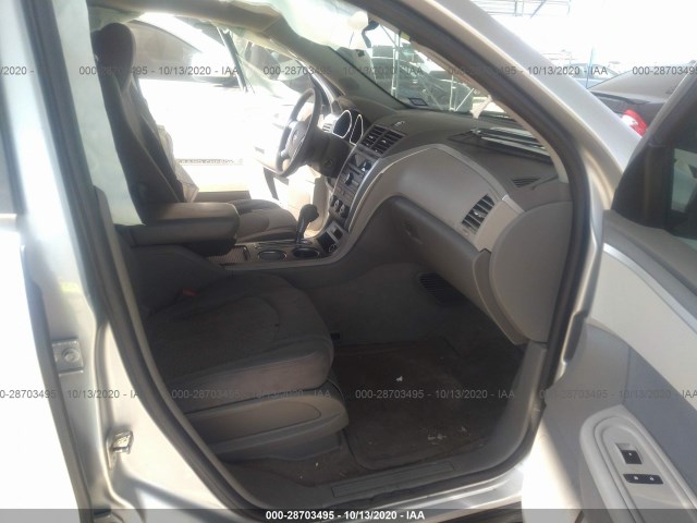 Photo 4 VIN: 1GNKRFED5BJ310078 - CHEVROLET TRAVERSE 