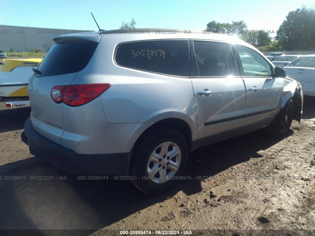 Photo 3 VIN: 1GNKRFED5CJ215179 - CHEVROLET TRAVERSE 