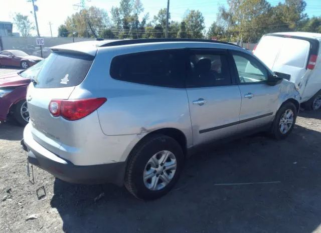 Photo 3 VIN: 1GNKRFED5CJ421845 - CHEVROLET TRAVERSE 