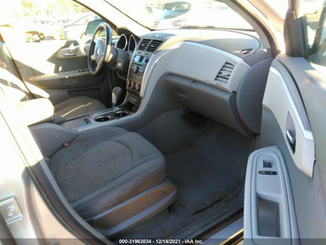 Photo 4 VIN: 1GNKRFED6BJ143794 - CHEVROLET TRAVERSE 